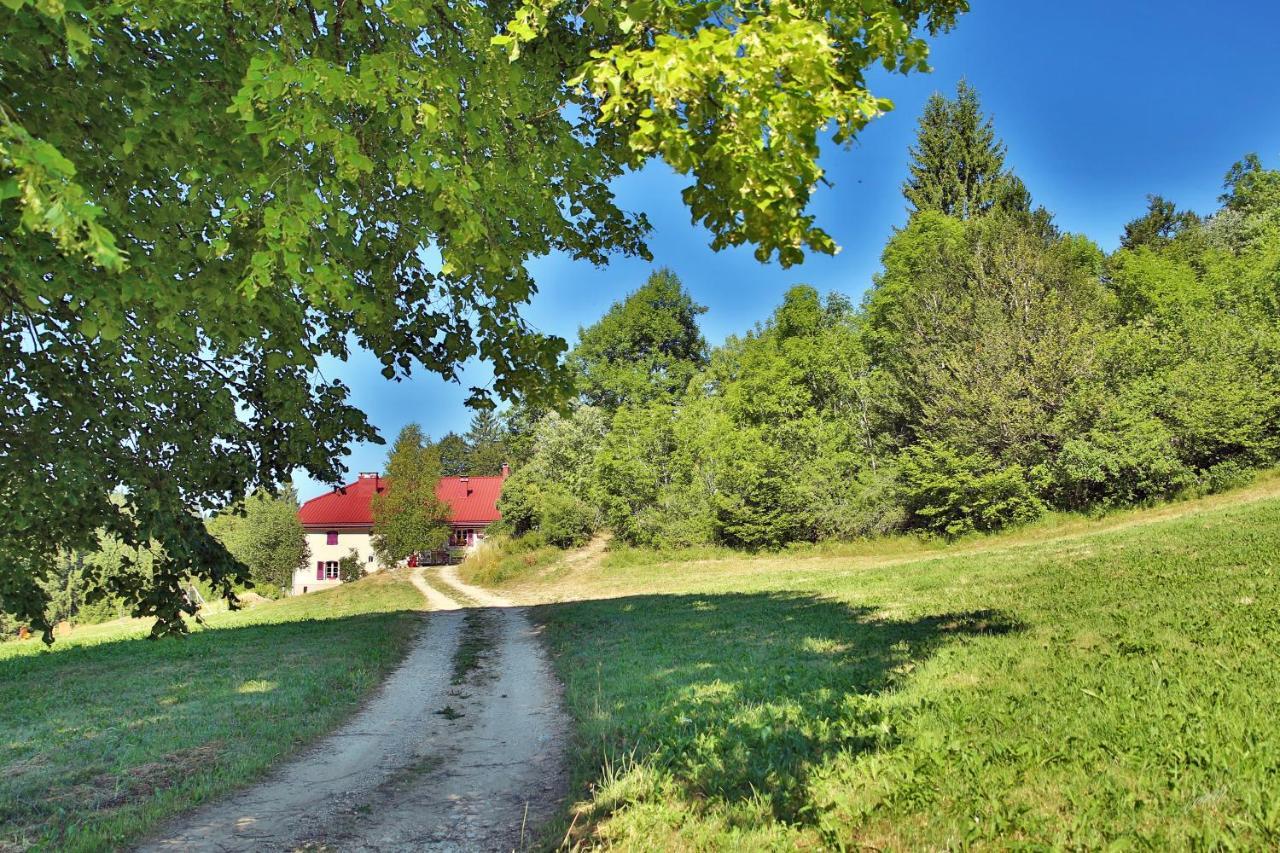 Bed and Breakfast Ch'Tit Jura Les Moussieres Экстерьер фото
